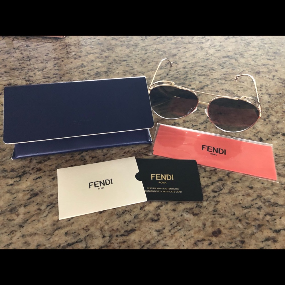Brand New Fendi Aviator Sunglasses 😎
